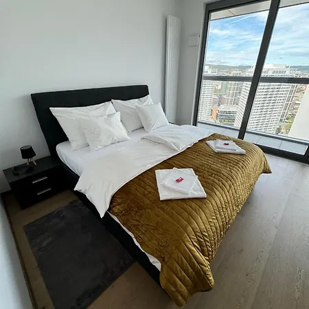Eurovea Tower 31 Floor Sky Апартаменты